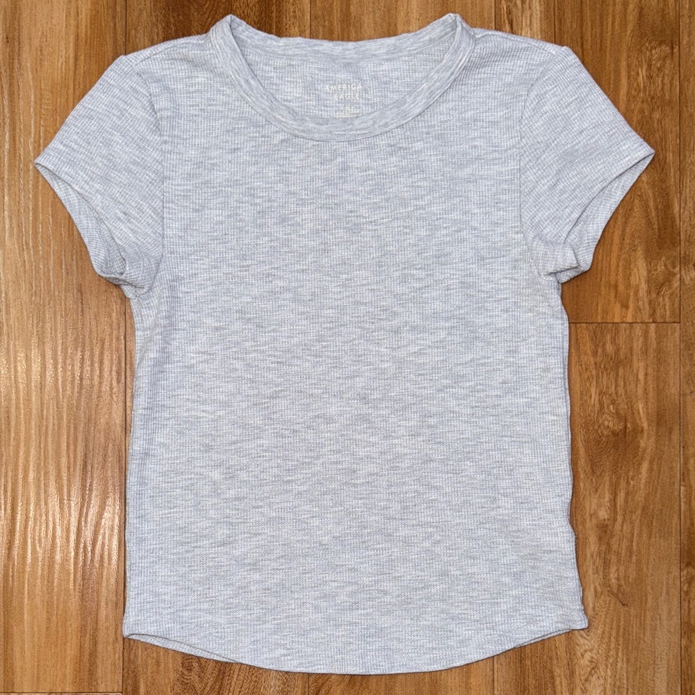 American Eagle Outfitters Gray Waffle Heather Tee
